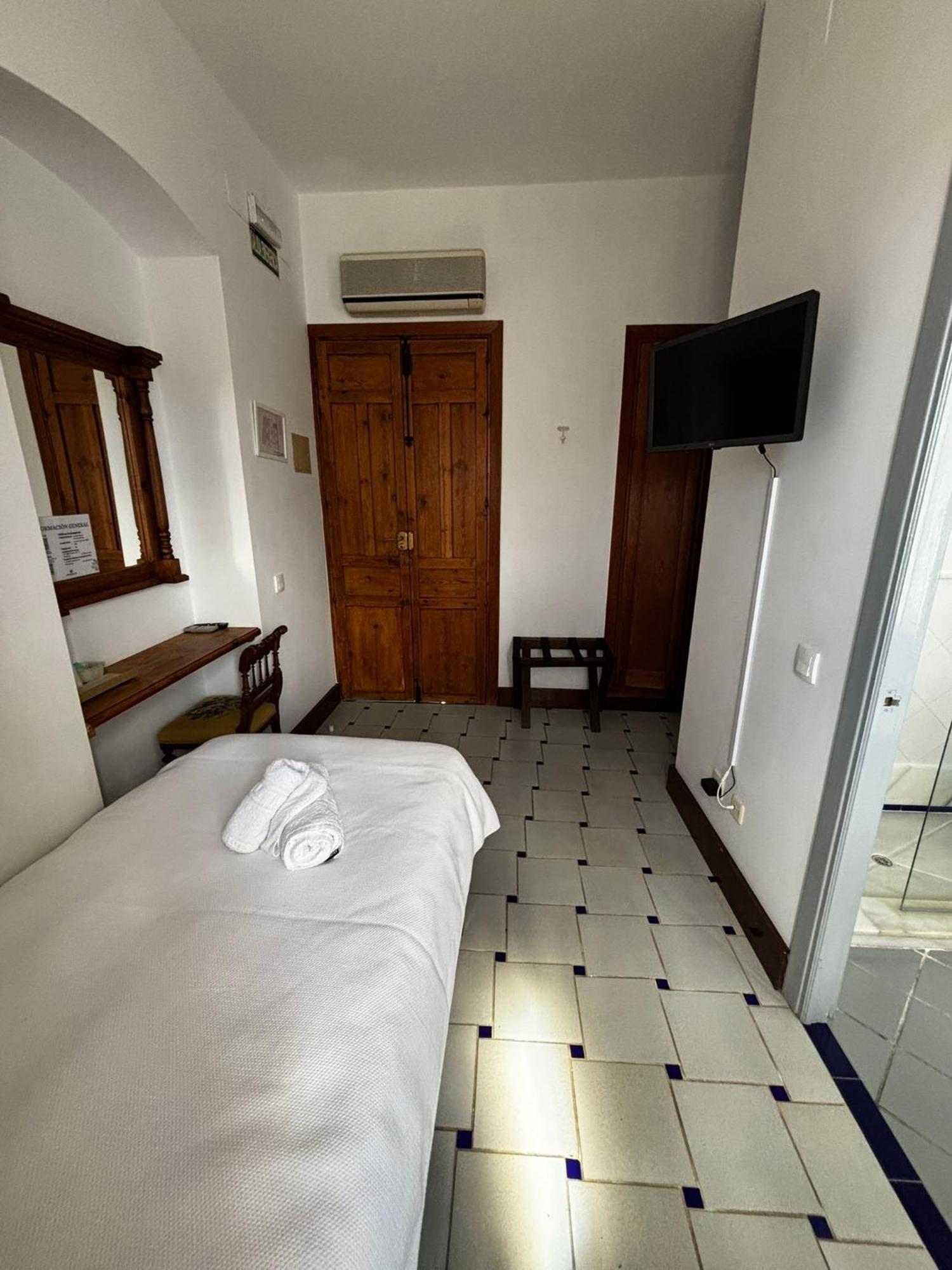 Hotel Entreolivos El Pedroso Dış mekan fotoğraf